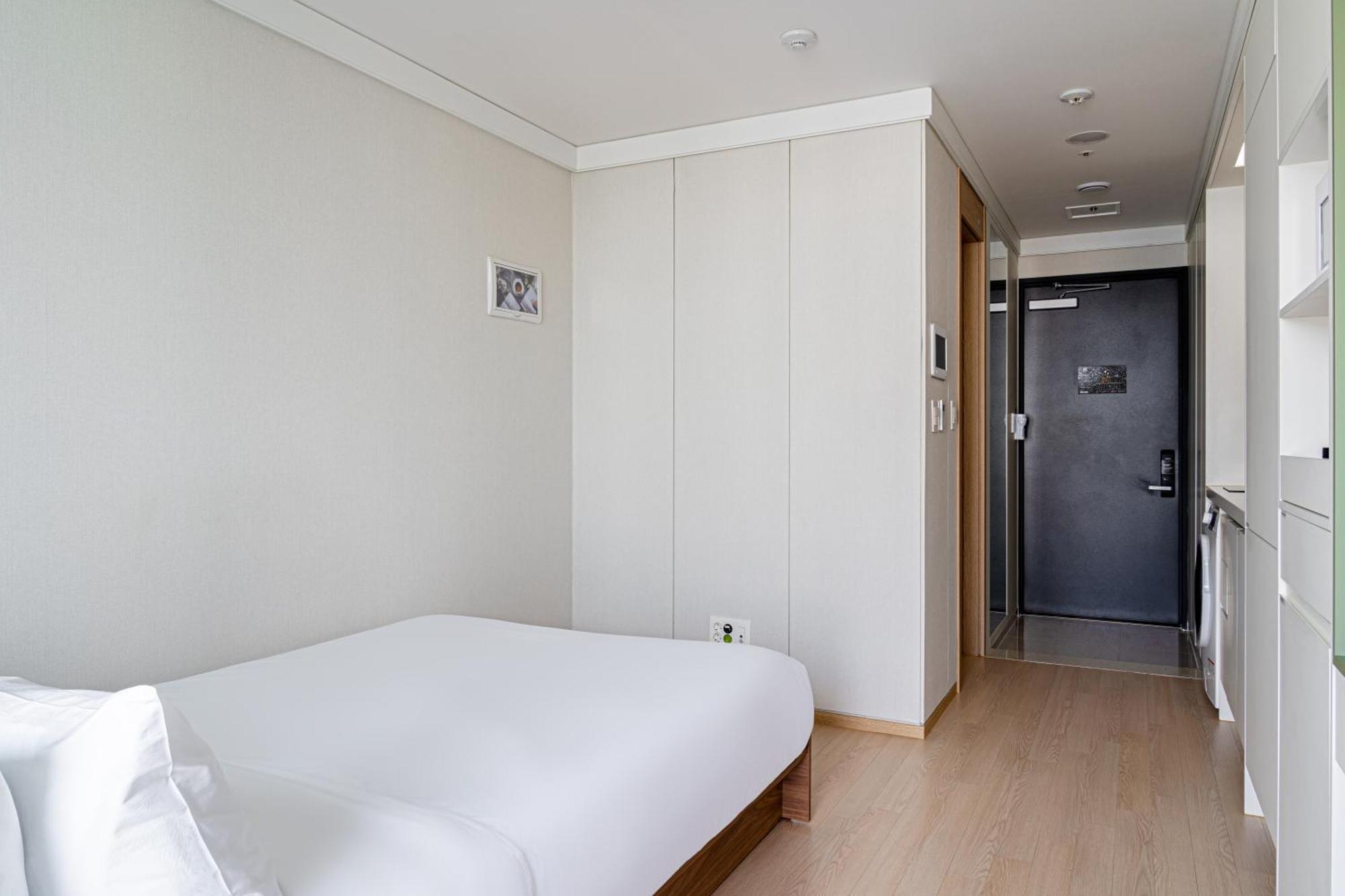 Urbanstay Myeongdong Seoul Exterior foto